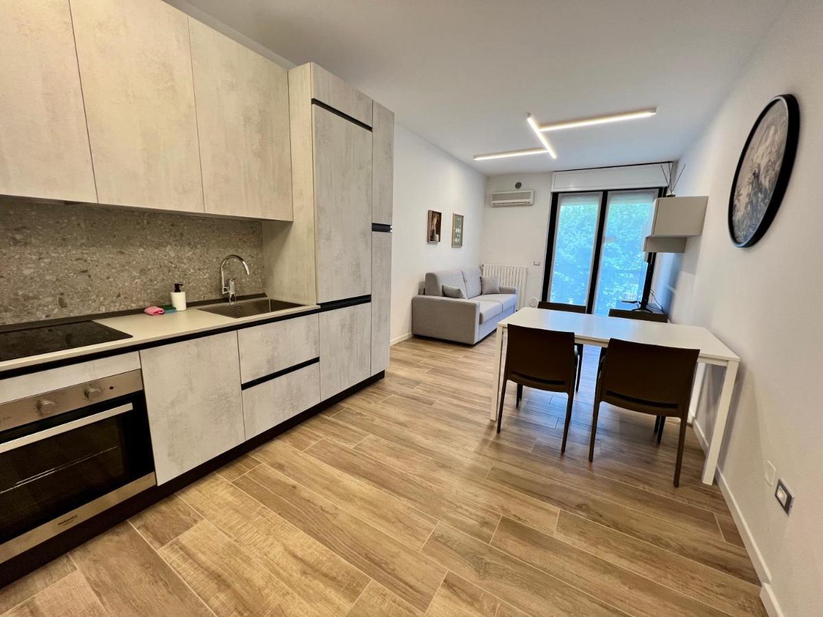 Kristall Lago Residence Дезенцано-дель-Гарда Экстерьер фото
